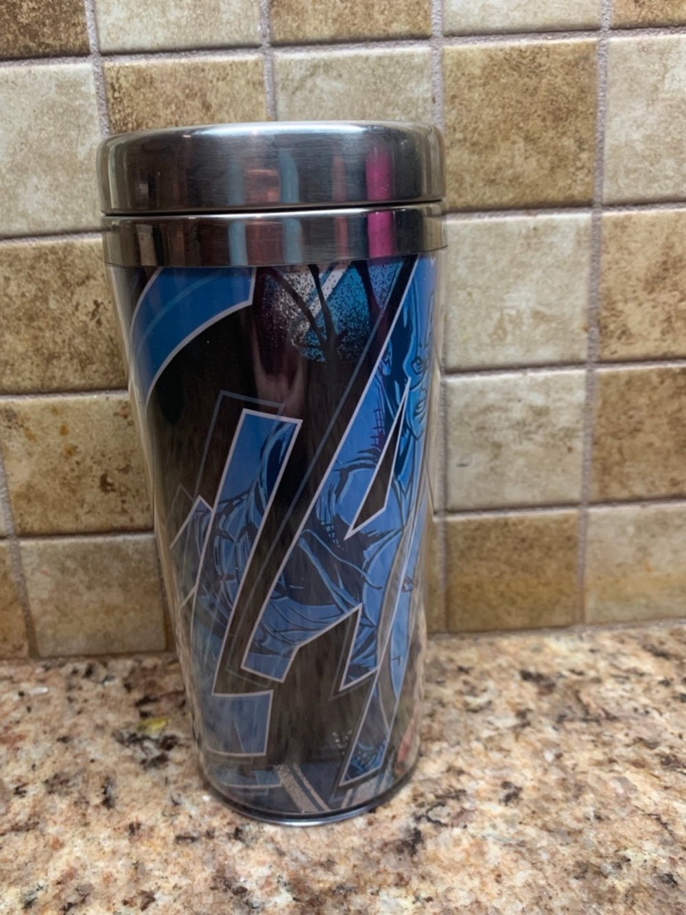 Marvel Captain America branded insulated travel tumbler. 15.2 oz